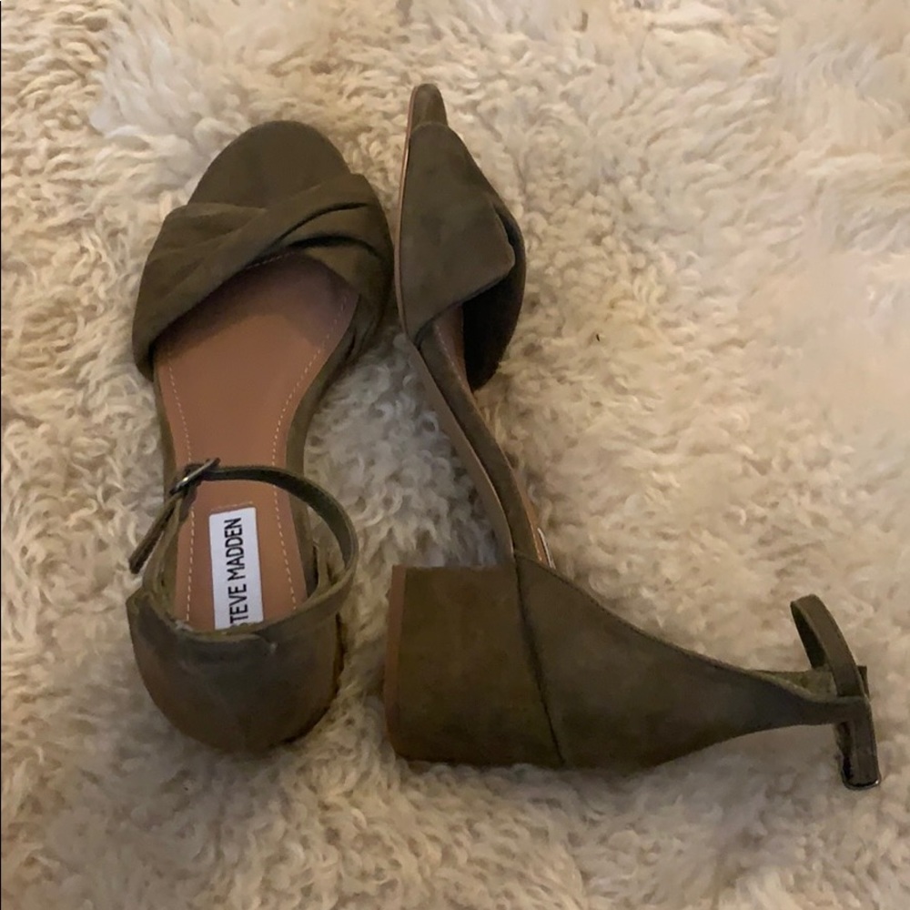 BRAND NEW! Never worn Steve Madden Sandals - Picture 6 of 6